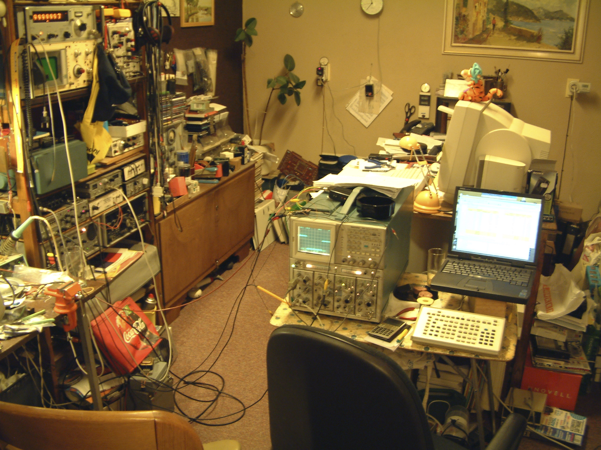 Solonoid timer measurement session Early 2002, in my dad's old "shack", we measured the accuracy of a delayed solonoid triggering device I made.
